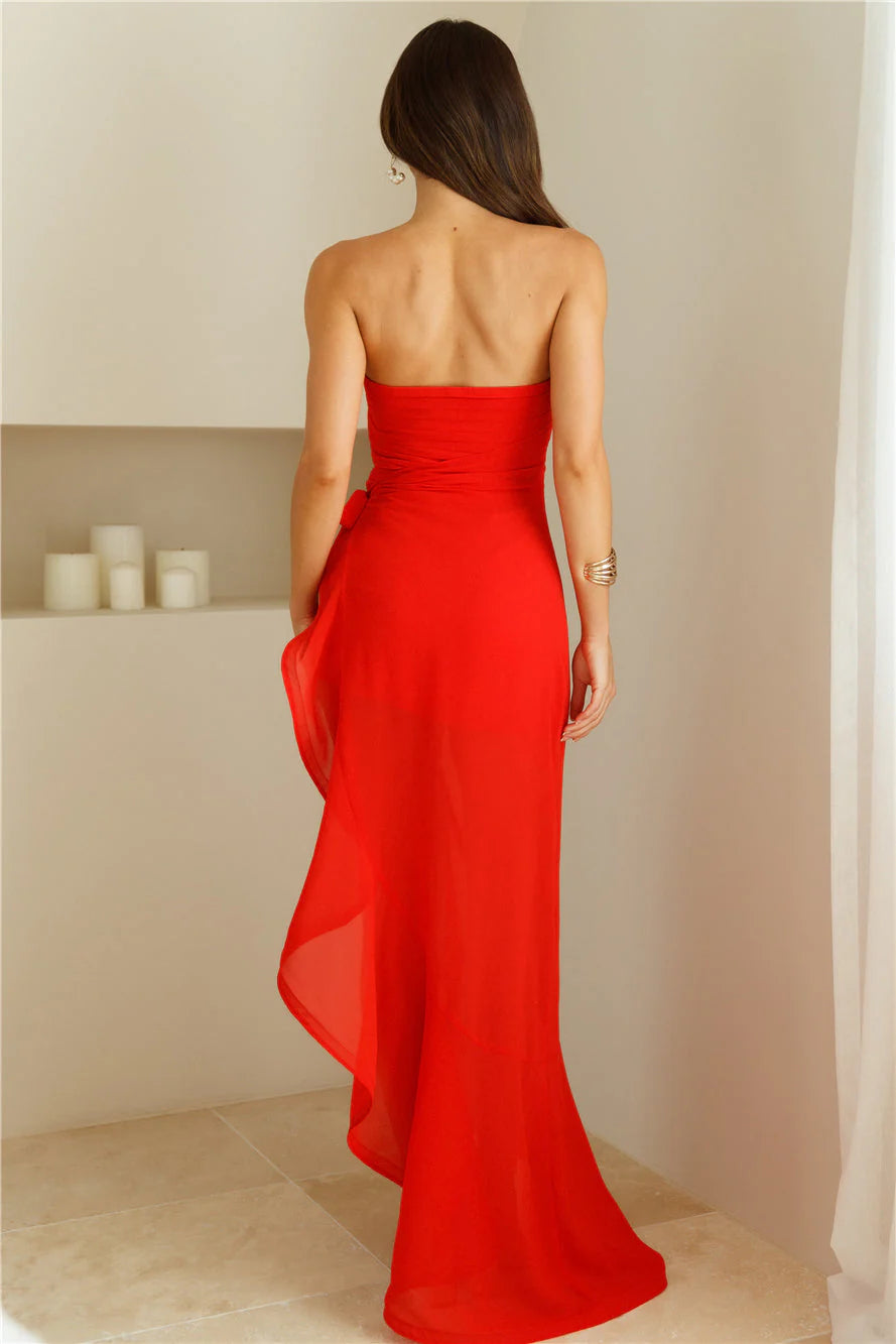 KINSLEYSTORE - Celebrating Love Maxi Dress Red