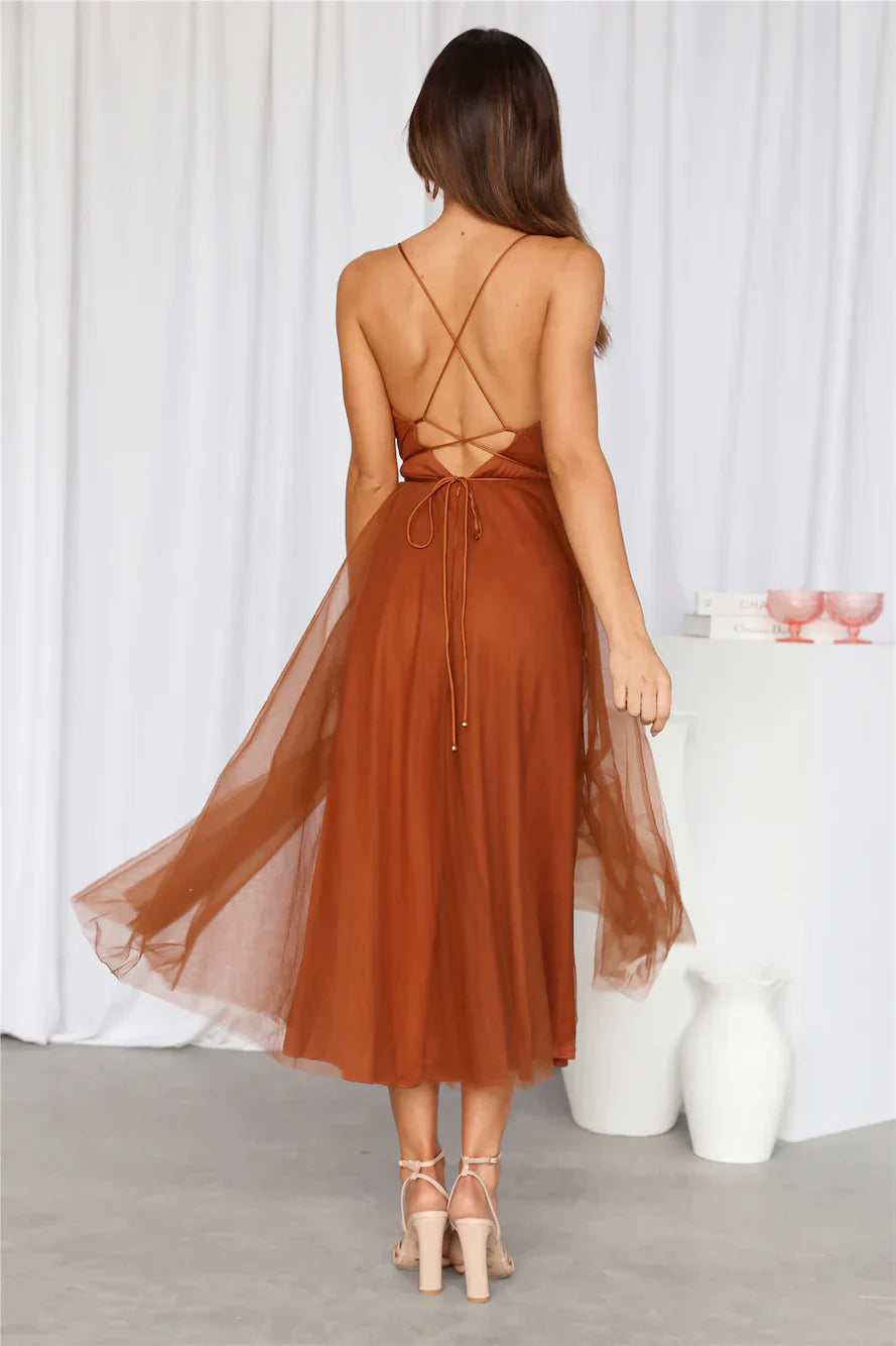 Signal My Way Tulle Midi Dress Chocolate